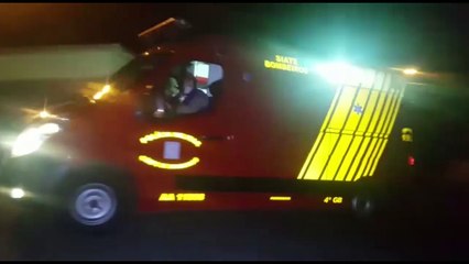 Homem de 46 anos fica ferido ao dar soco em vidro de casa