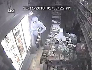 Markette Ne Varsa Çaldılar