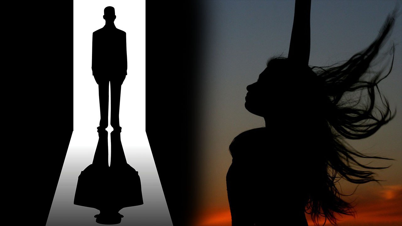 இந்த வயசுல நடிகைக்கு இது தேவையா?- வீடியோ