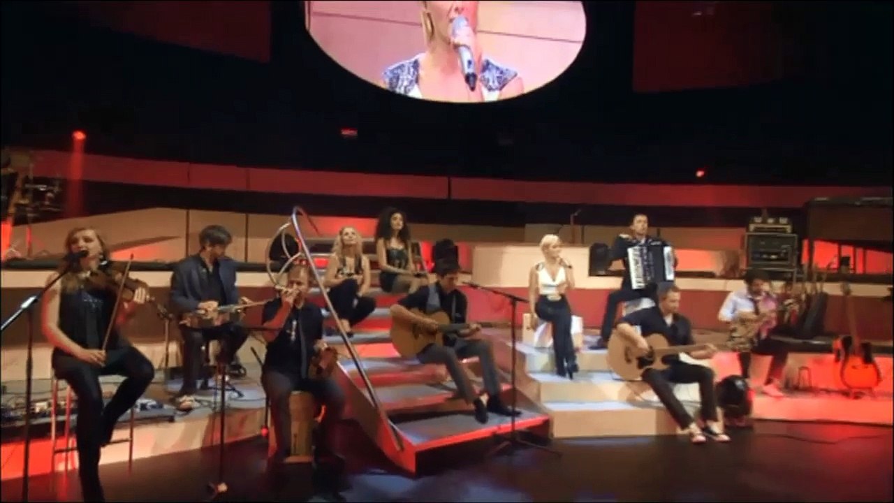 Helene Fischer – Feuer am Horizont — (Live: From O2 World Berlin, Germany / 2010)