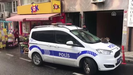Oyuncak Tabancayla Markete Giren Zanlı Yaklaşık 10 Bin TL Alarak Kaçtı - İstanbul