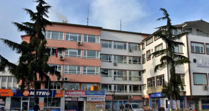 Son Dakika! İçişleri Bakanlığı, Elbistan ve Ünye Belediye Başkanlarını Görevden Aldı