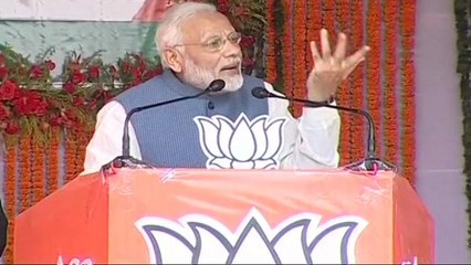 Rahul-Sonia पर बरसे PM Modi, कहा- Congress सोचती है  राजगद्दी कैसे चुरा ली | वनइंडिया हिंदी