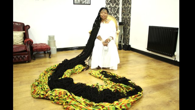 World’s Longest Dreadlocks Reach 110 FEET | HOOKED ON THE LOOK