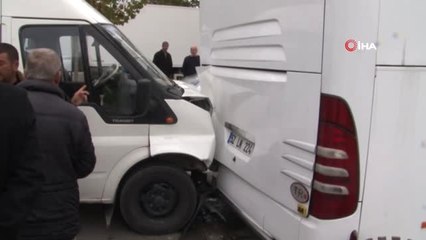 Dolmuş, Tur Otobüsüne Çarptı: 2 Yaralı