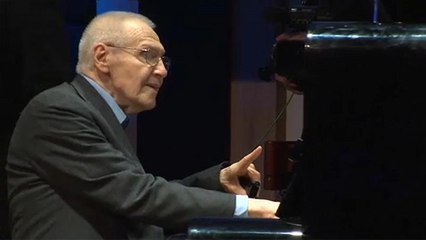 Hatalmas siker Kurtág operája a milánói Scalában