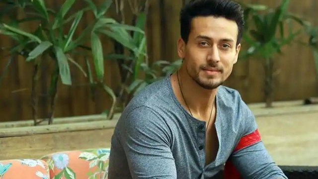 Allu Arjun Should Be My Co-Star In MY Tollywood Debut : Tiger Shroff | Filmibeat Telugu