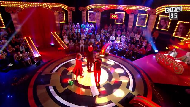 Президента Можно ПОМЕНЯТЬ, Если Остался Чек - Шоу Рассмеши Комика 2018