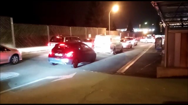 Gilets jaunes Franche-Comté L'attente à la pompe vendredi soir