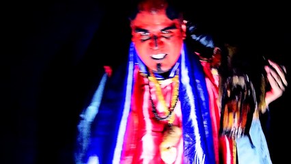 EL PINCHE BRUJO - LA VIDA POR LOS CUERNOS (VIDEO OFICIAL)