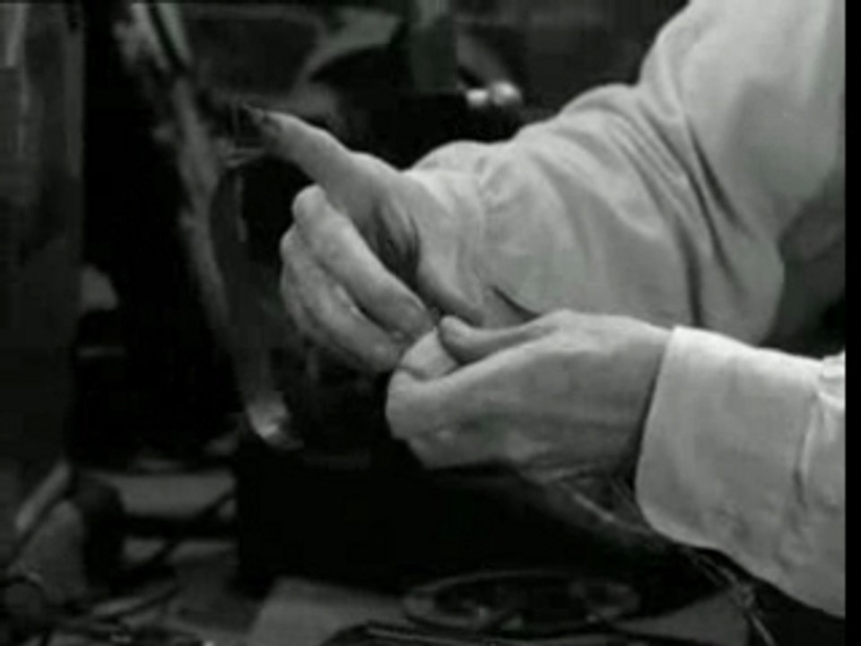 hitchcock presente intro