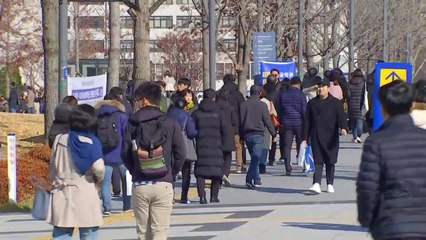 수능 후 첫 주말, 주요 대학 논술 시험 시작 / YTN