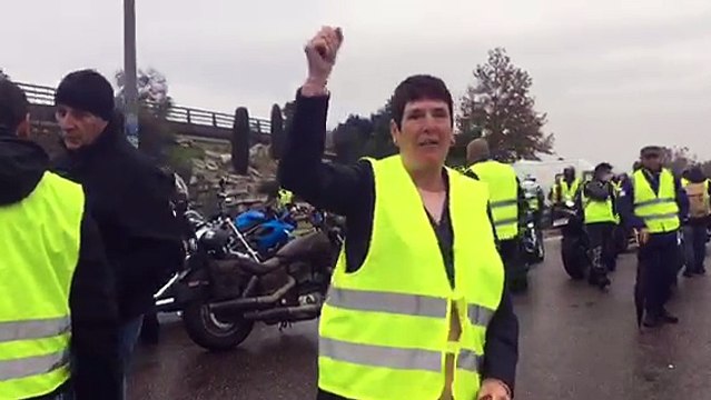 Gilets jaunes : blocage au péage Avignon Nord
