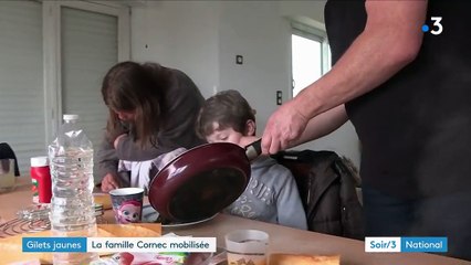 Gilets jaunes : toute une famille mobilisée