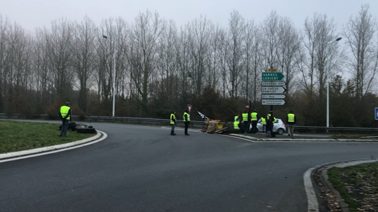 Les gilets jaunes filtrent