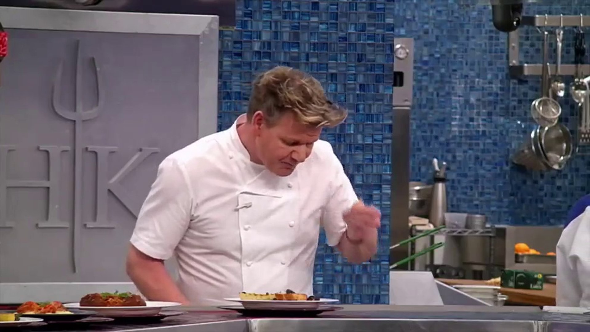 Hell S Kitchen S18 E7 Video Dailymotion