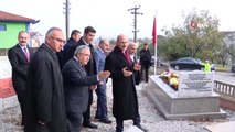 Bakan Soylu, Şehit Kaymakam Safitürk'ün Mezarı Başında Dua Etti