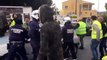 Grasse:  Les images effrayantes d'un automobiliste qui a foncé sur un policier qui encadré une manifestation des gilets jaunes