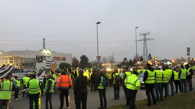Gilets jaunes : 300 voitures mobilisées