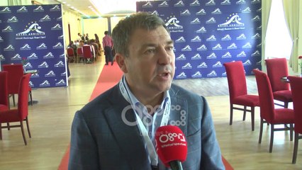 Ora News - Dako në kërkim të fondeve për mbetjet urbane në Porto Romano