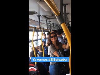 El vuelo al Salvador - Betty en teatro