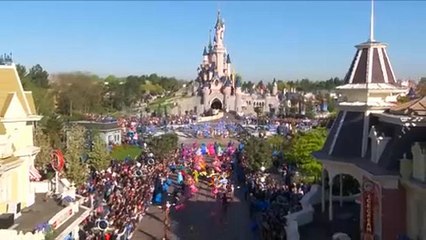 شاهد: ميكي ماوس يحتفل بـ "عيد ميلاده" الـ90