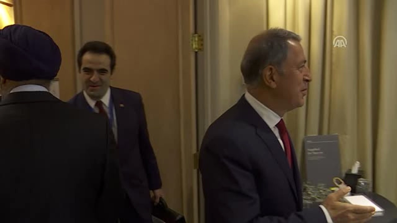 Milli Savunma Bakanı Akar, Kanada Savunma Bakanı Sajjan ile Bir Araya Geldi