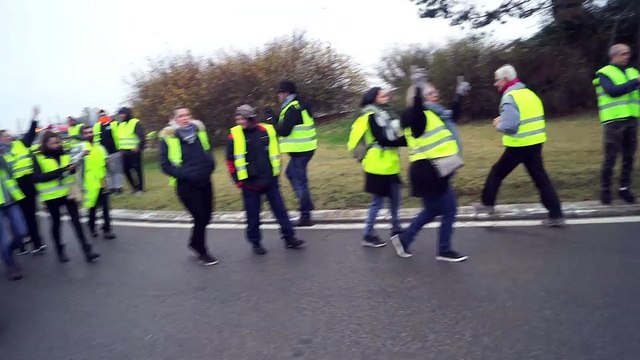 MACON-INFOS : Les gilets jaunes festifs à Mâcon