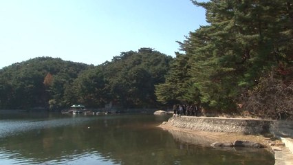 금강산관광 20주년 공동행사...활기띤 금강산, 관광재개는 언제? / YTN