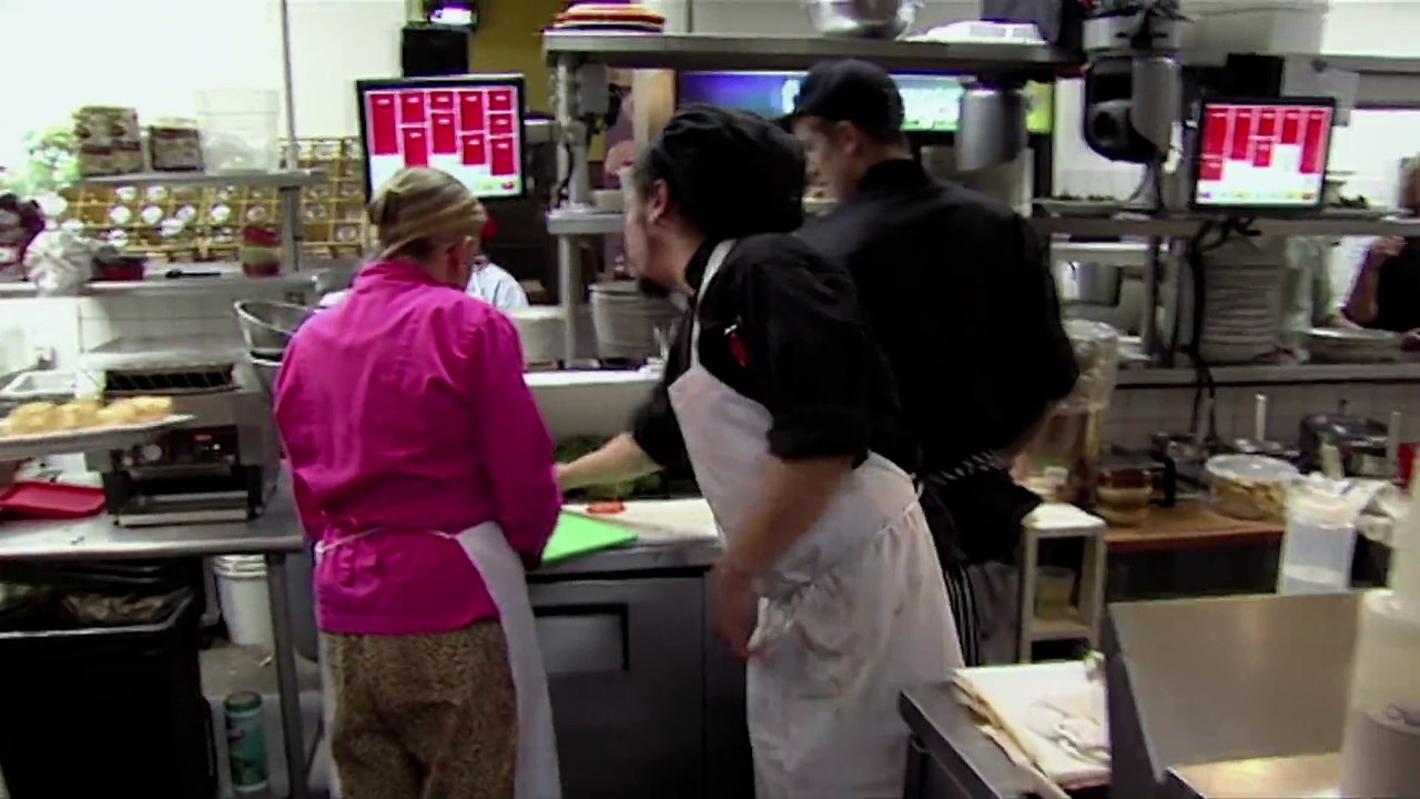 Ramsay In Awe Over Owner Telling Head Chef How To Cook Asparagus - Kitchen Nightmares