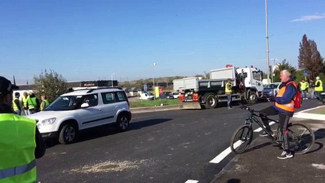 Gilets jaunes : forte mobilisation à Arles au rond-point de Crau
