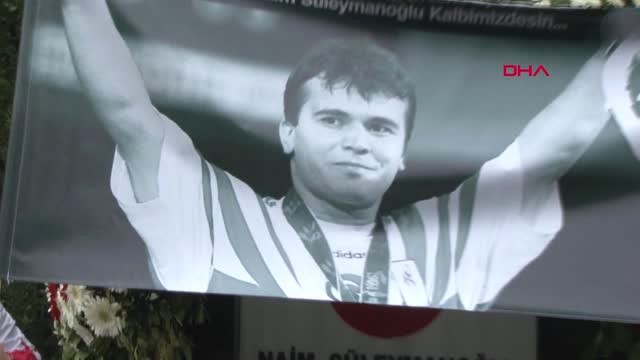 Spor Naim Süleymanoğlu Vefatının Birinci Yıl Dönümünde Anıldı -1