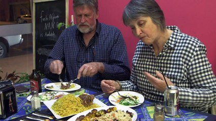 Refugees ditch Australia's overcrowded cities to live in outback