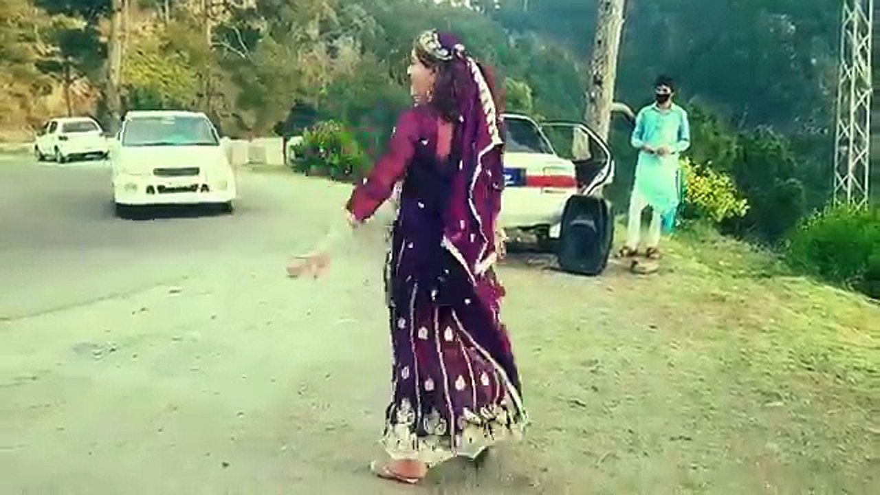Mast Dance Chal Hat_
