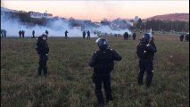 Premiers tirs de grenades lacrymogènes sur les gilets jaunes rassemblés au rond-point de Frouard