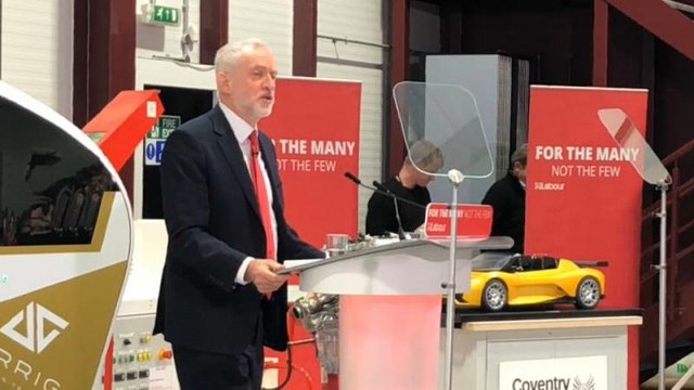 Брексит : оппозиция критикует условия сделки