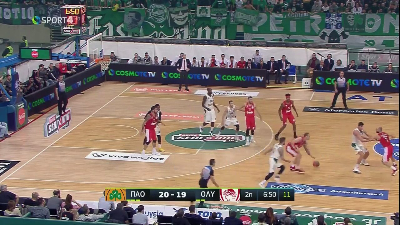 Zach LeDay dunks on Thanasis Antetokounmpo