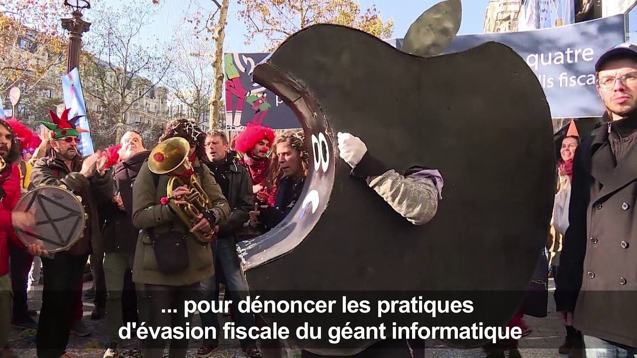 Champs-Elysées: Attac s'invite à l'inauguration de l'Apple Store