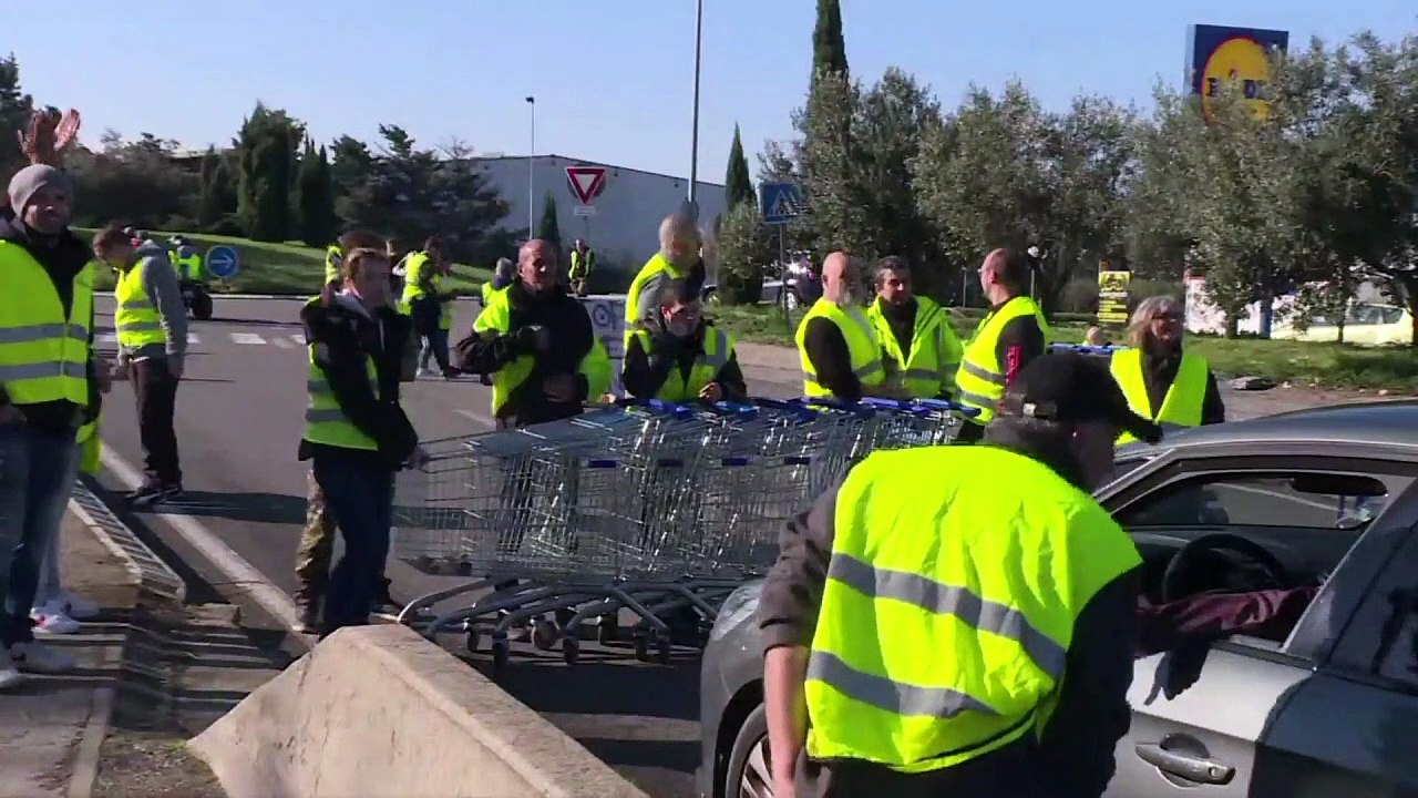 França se mobiliza contra a alta do combustível