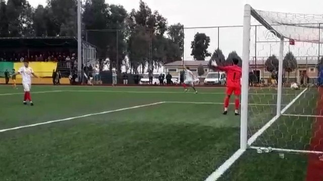 Amatör maçta taşlı sopalı kavga - YALOVA