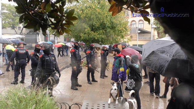 Santa Coloma clama contra el «apoyo» de feministas e independistas a violaciones de la mujer