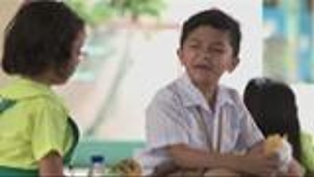 Ningning and Mac-Mac think of things how to help Dondon's business