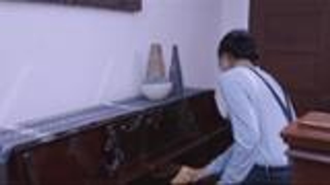 Clark at Leah, tuloy ang pag-iwas sa kanilang nararamdaman