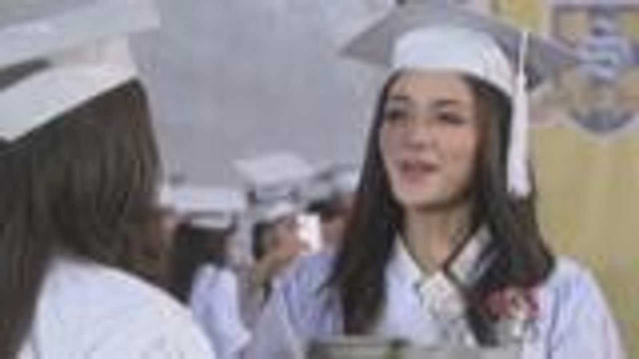 Santi, may graduation gift kay Sophie at Miley