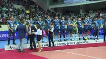 Fenerbahçe şampiyonluk kupasını aldı - İZMİR