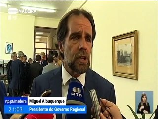 Miguel Albuquerque garantiu que a falta de ligações aéreas entre o Dubai e a Madeira impediu o regresso imediato à região