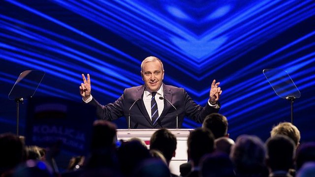 Польша: 100 млрд злотых в казну и роль церкви