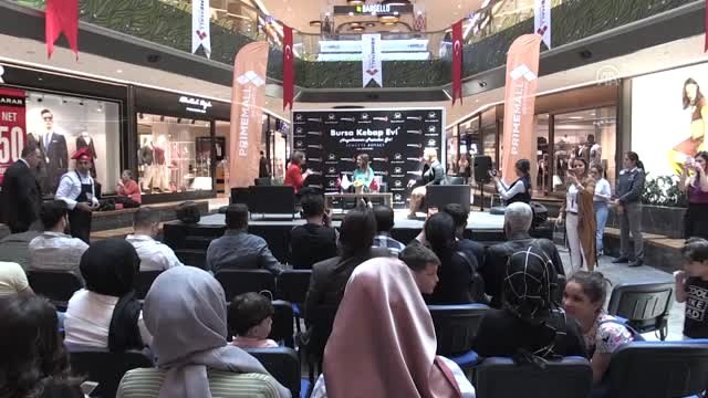 Paralimpik Yüzücü Sümeyye Boyacı, Söyleşiye Katıldı