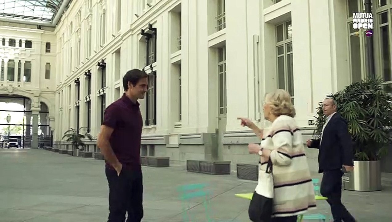 Manuela Carmena recibe a Roger Federer
