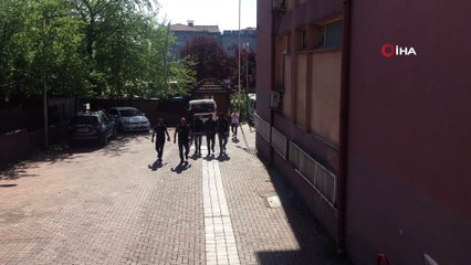 Sahte plakalı uyuşturucu taciri tutuklandı